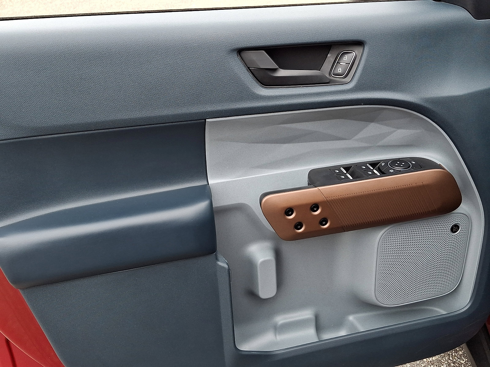 Used 2022 Ford Maverick Lariat w/ Lariat Luxury Package image 12