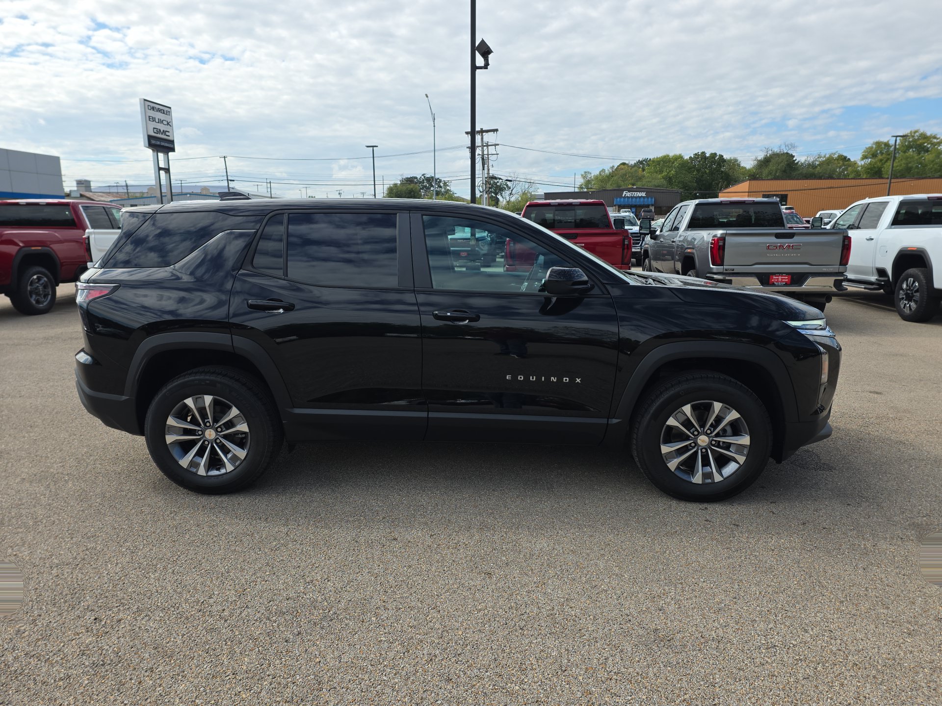 New 2027 Chevrolet Equinox LT w/ Convenience Package II AWD/4WD image 9