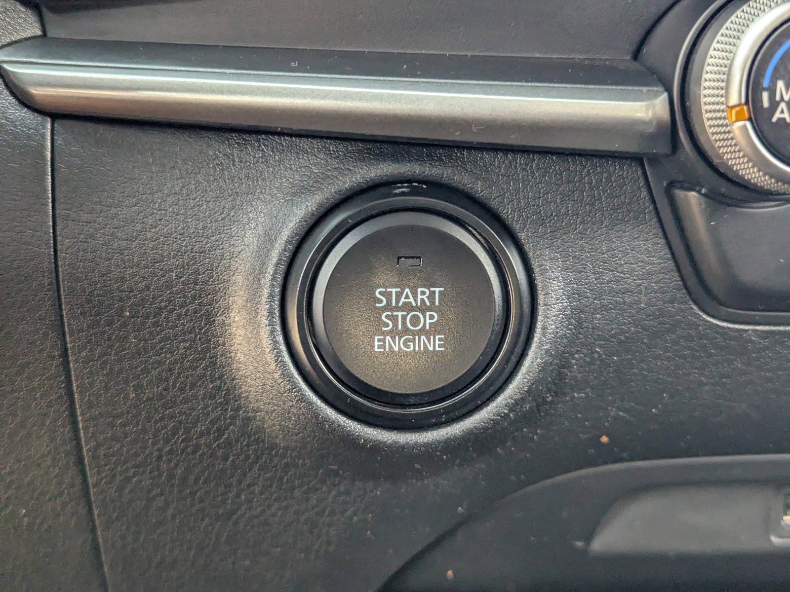 Used 2020 MAZDA MAZDA3 Sedan image 32