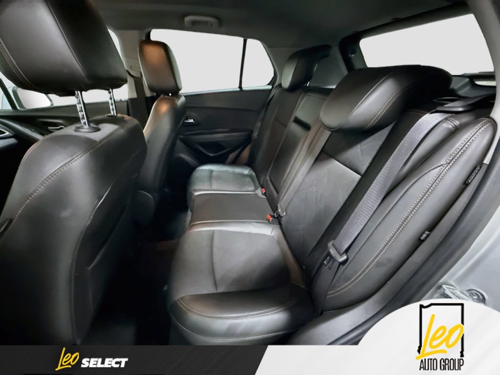 Used 2018 Chevrolet Trax LT w/ LT Convenience Package FWD image 23