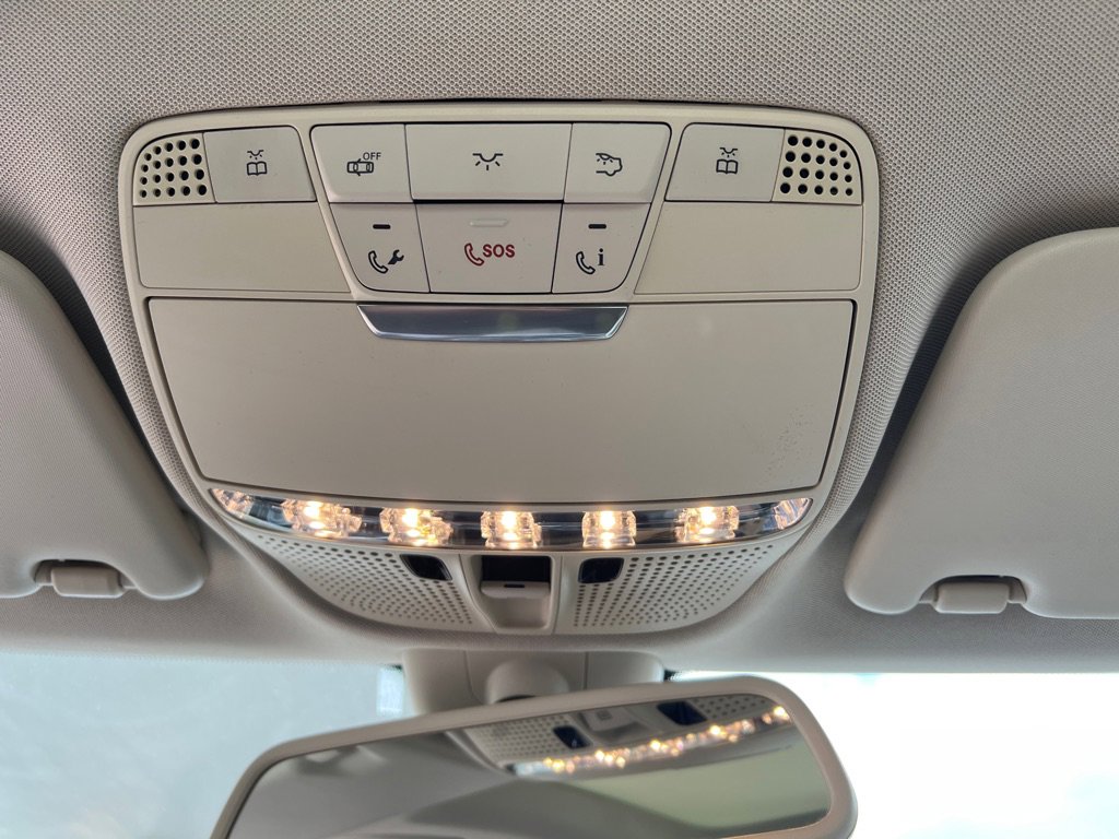 Used 2015 Mercedes-Benz C 300 4MATIC Sedan image 54