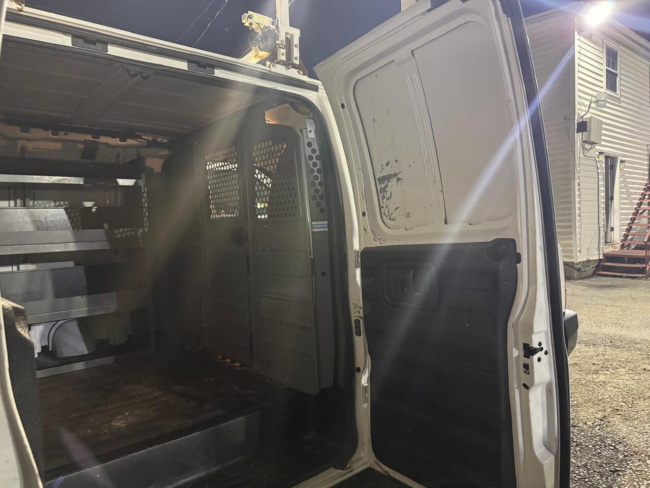 Used 2014 Chevrolet Express 3500 image 10