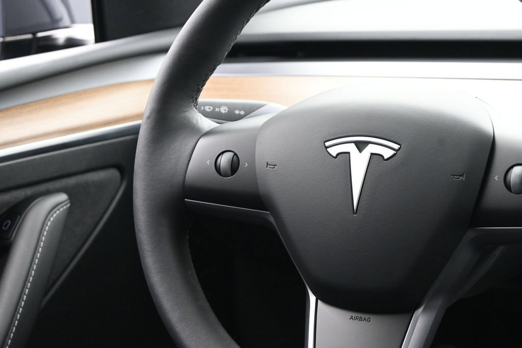 Used 2022 Tesla Model Y Performance AWD/4WD image 23