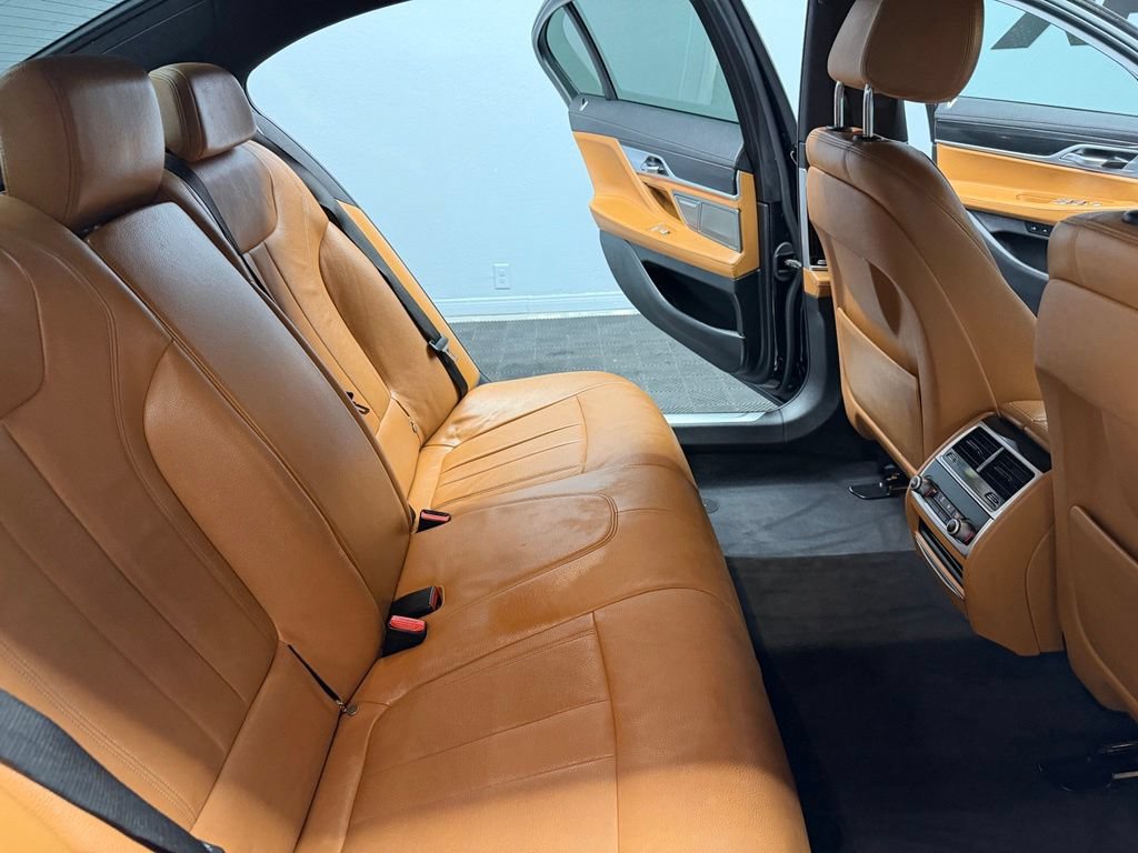 Used 2019 BMW 740i w/ M Sport Package RWD image 45