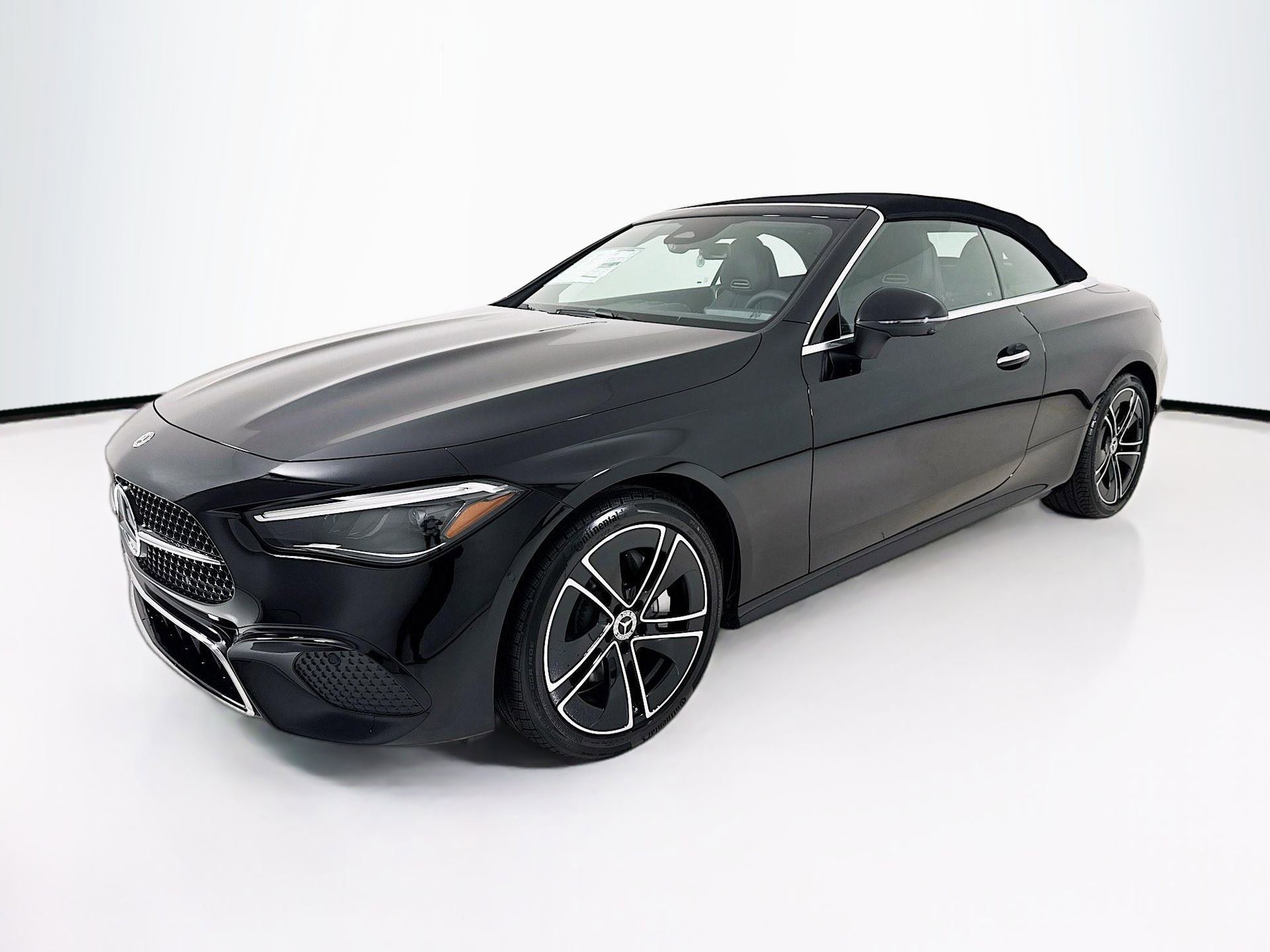 New 2026 Mercedes-Benz CLE 300 4MATIC Cabriolet image 3