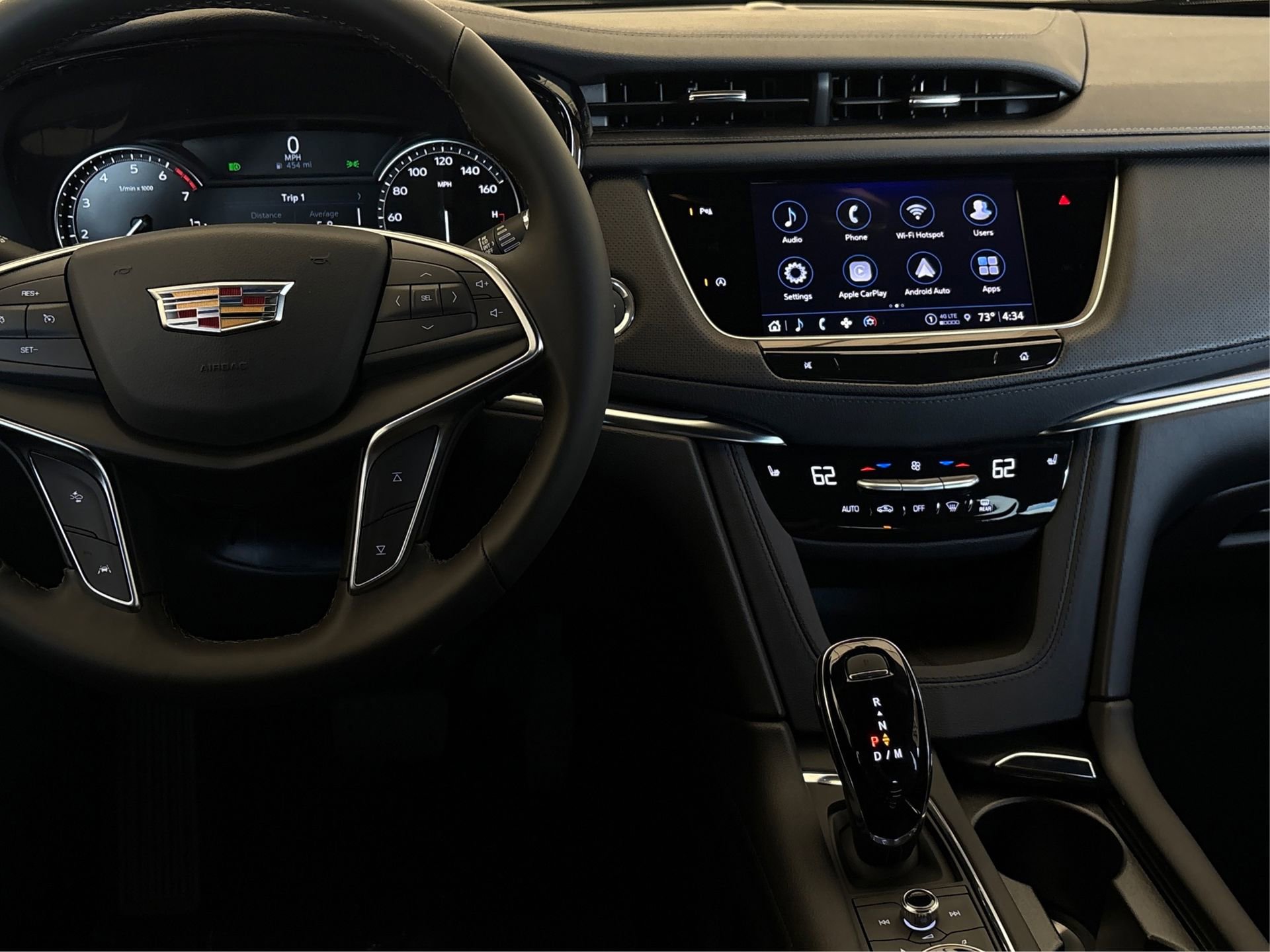New 2026 Cadillac XT5 Luxury image 16
