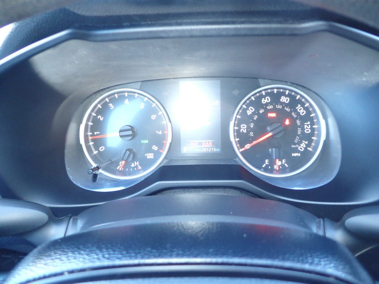 Used 2021 Toyota RAV4 LE image 17