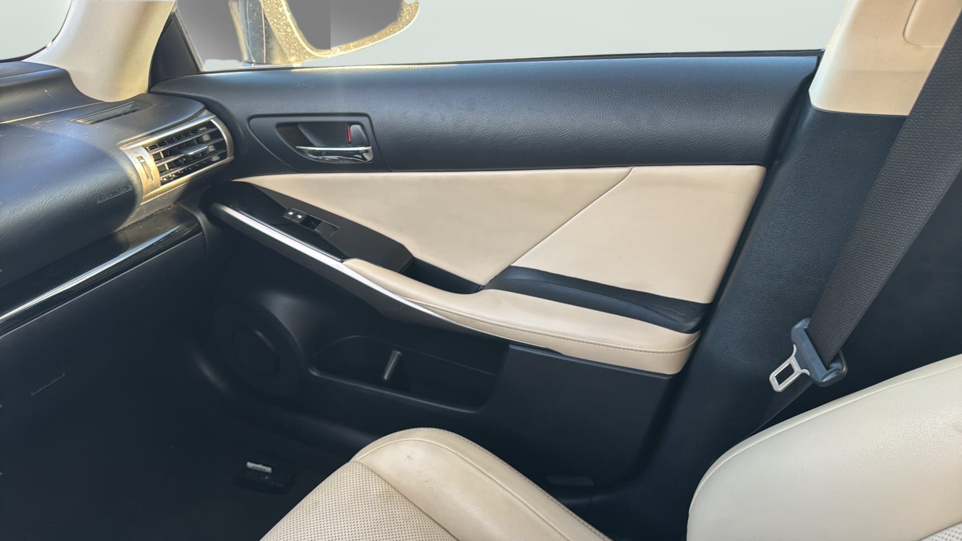 Used 2015 Lexus IS 250 RWD image 17