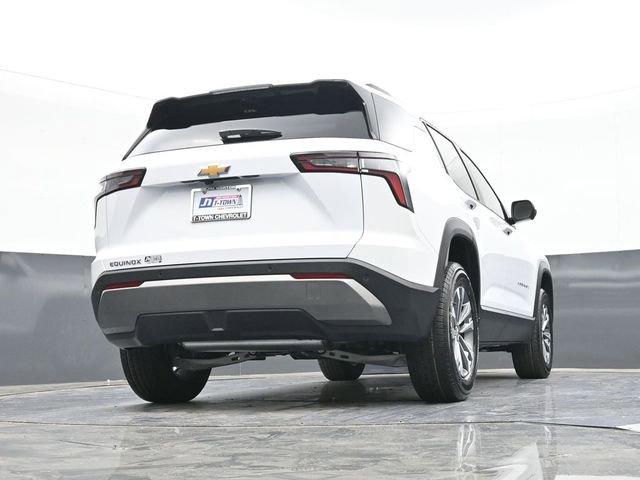 New 2026 Chevrolet Equinox LT w/ Convenience Package II FWD image 50