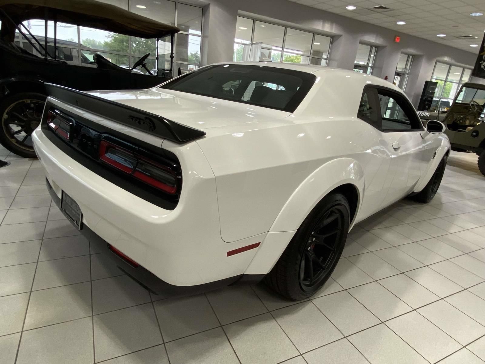 Used 2022 Dodge Challenger SRT Hellcat Redeye RWD image 7