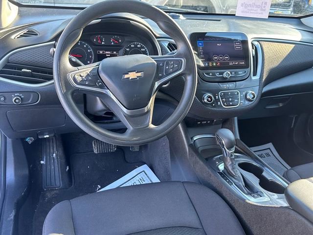 Used 2023 Chevrolet Malibu LT image 11