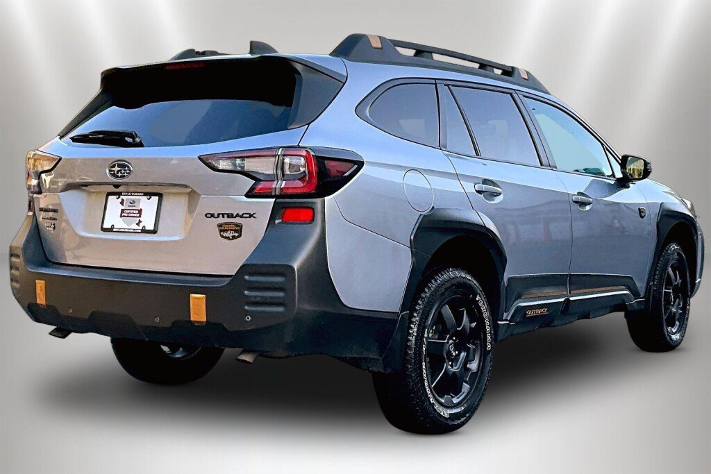 Certified 2025 Subaru Outback Wilderness AWD/4WD image 5