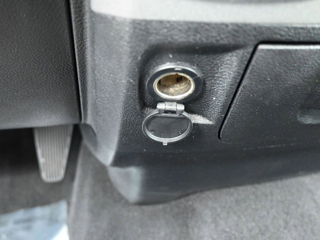 Used 2018 RAM 1500 Express image 22