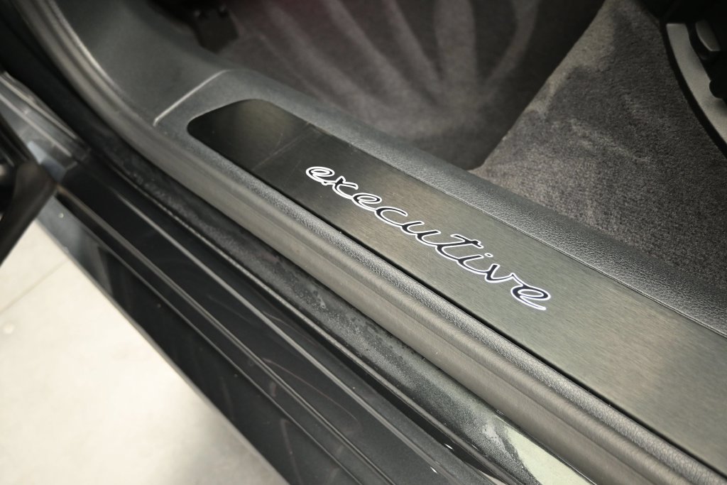 Certified 2023 Porsche Panamera 4 Executive w/ Premium Package AWD/4WD image 20