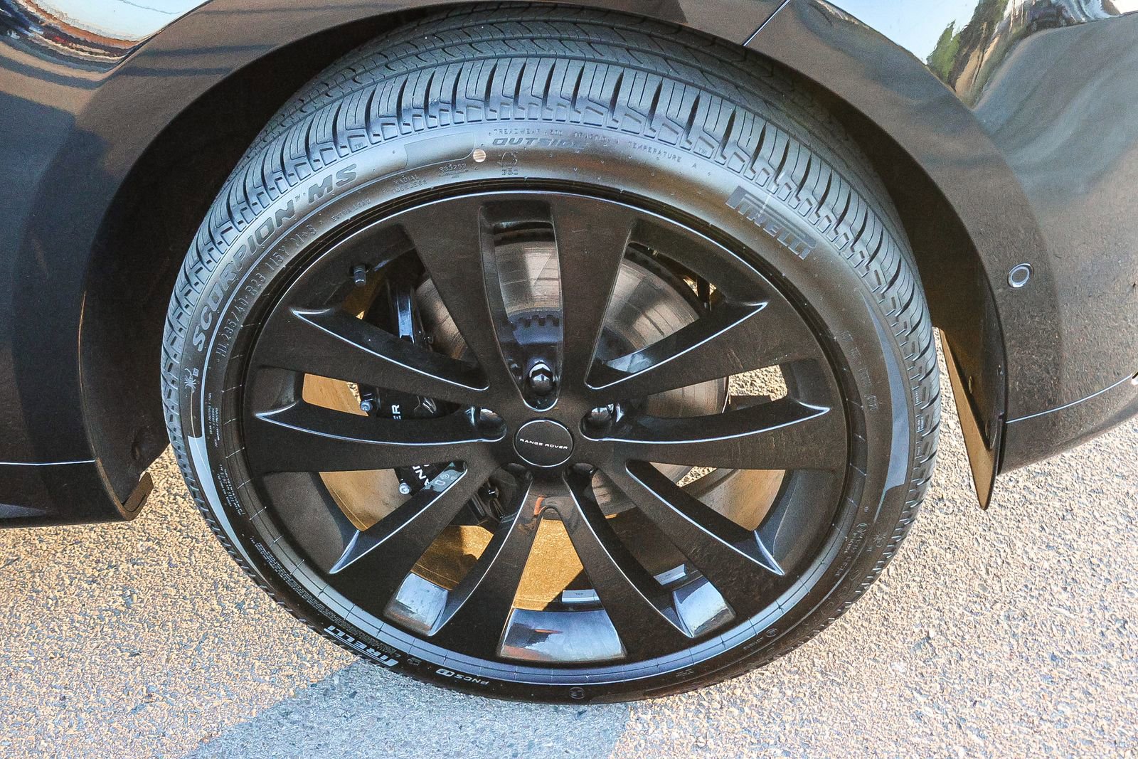New 2026 Land Rover Range Rover Sport Dynamic SE image 14