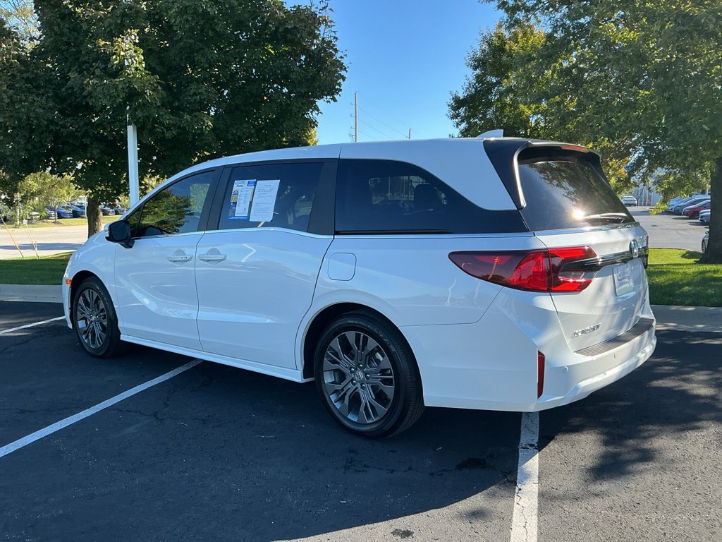 Used 2026 Honda Odyssey Touring image 9