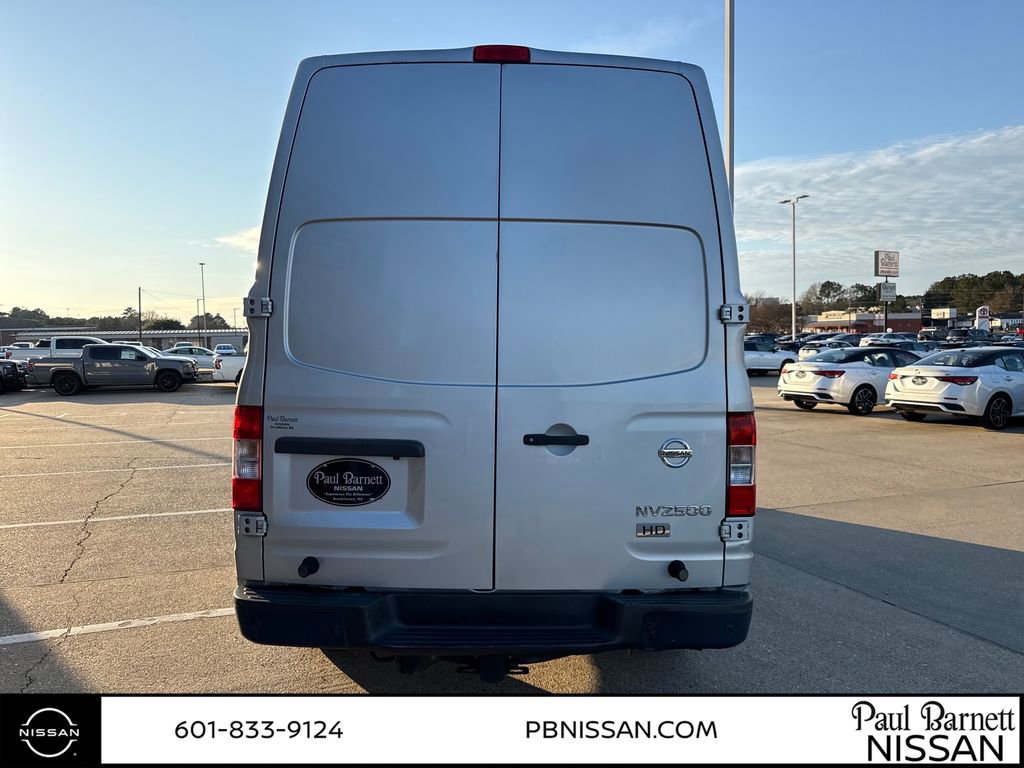 Used 2016 Nissan NV 2500 SV w/ Technology Package image 12