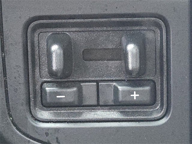 Used 2023 Ford Expedition Limited image 12