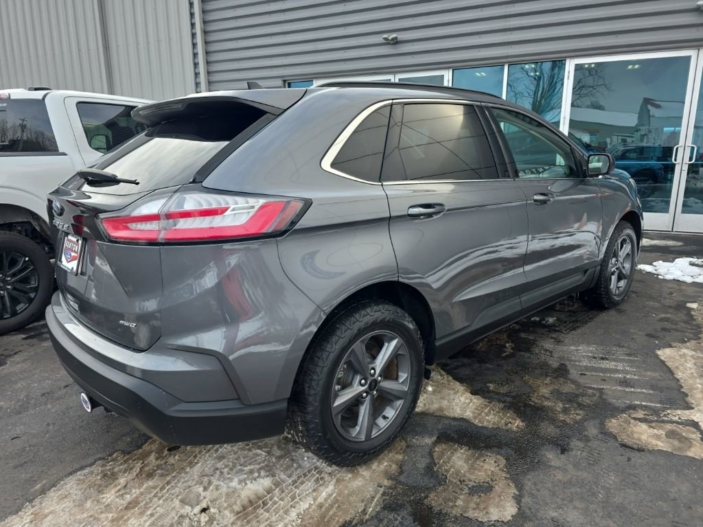 Used 2022 Ford Edge SEL w/ Sport Appearance Package image 5