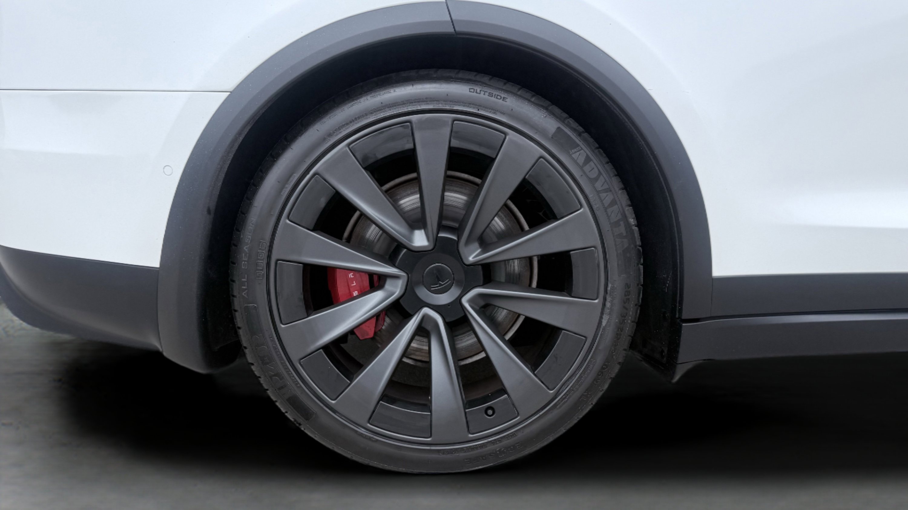 Used 2023 Tesla Model X AWD/4WD image 13