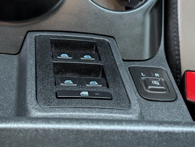 Used 2023 Ford Bronco Wildtrak AWD/4WD image 16