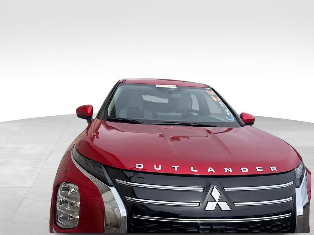 Used 2025 Mitsubishi Outlander SE FWD image 6
