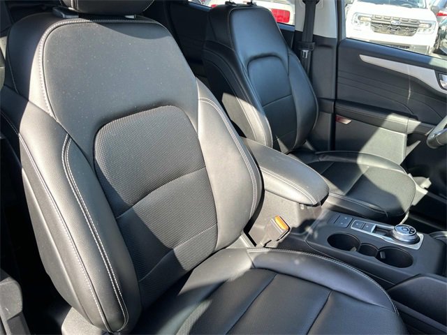 Used 2022 Ford Escape SEL w/ Technology Package image 25