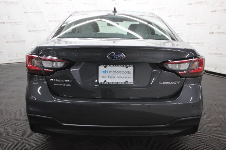 Used 2025 Subaru Legacy Limited image 5