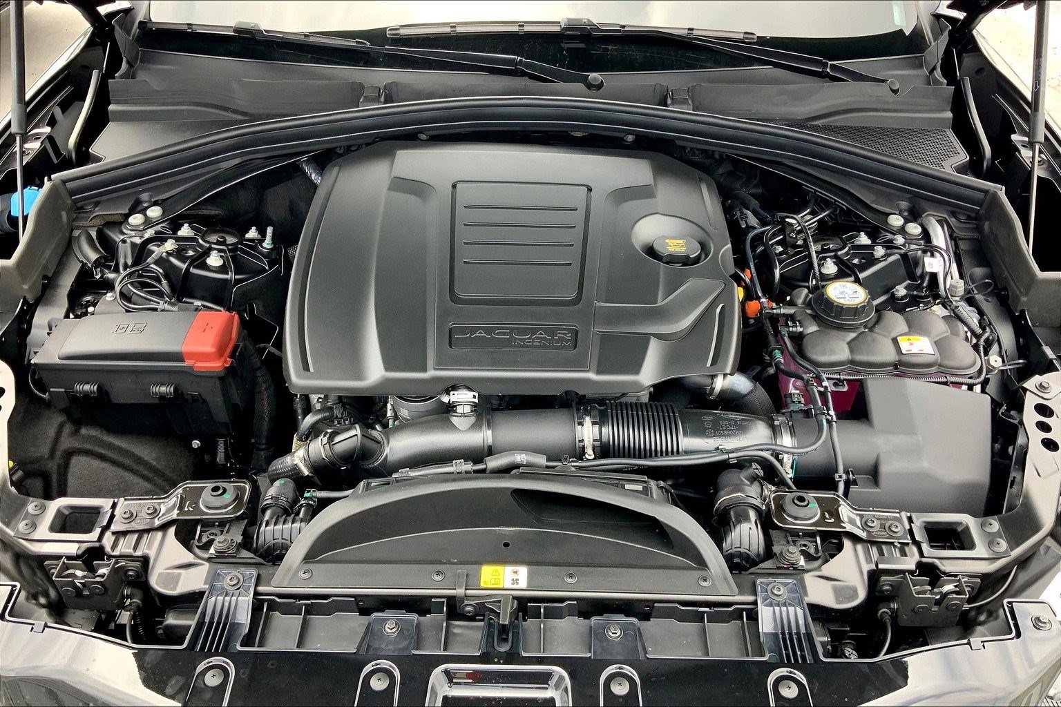 New 2026 Jaguar F-PACE R-Dynamic S image 8