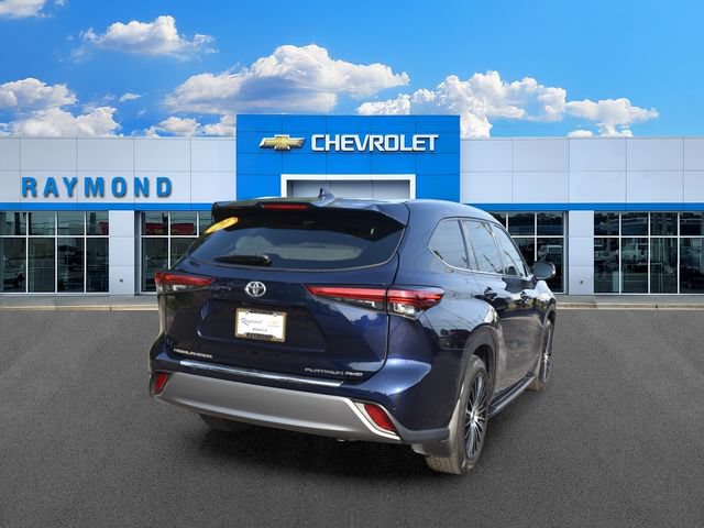Used 2021 Toyota Highlander Platinum AWD/4WD image 3