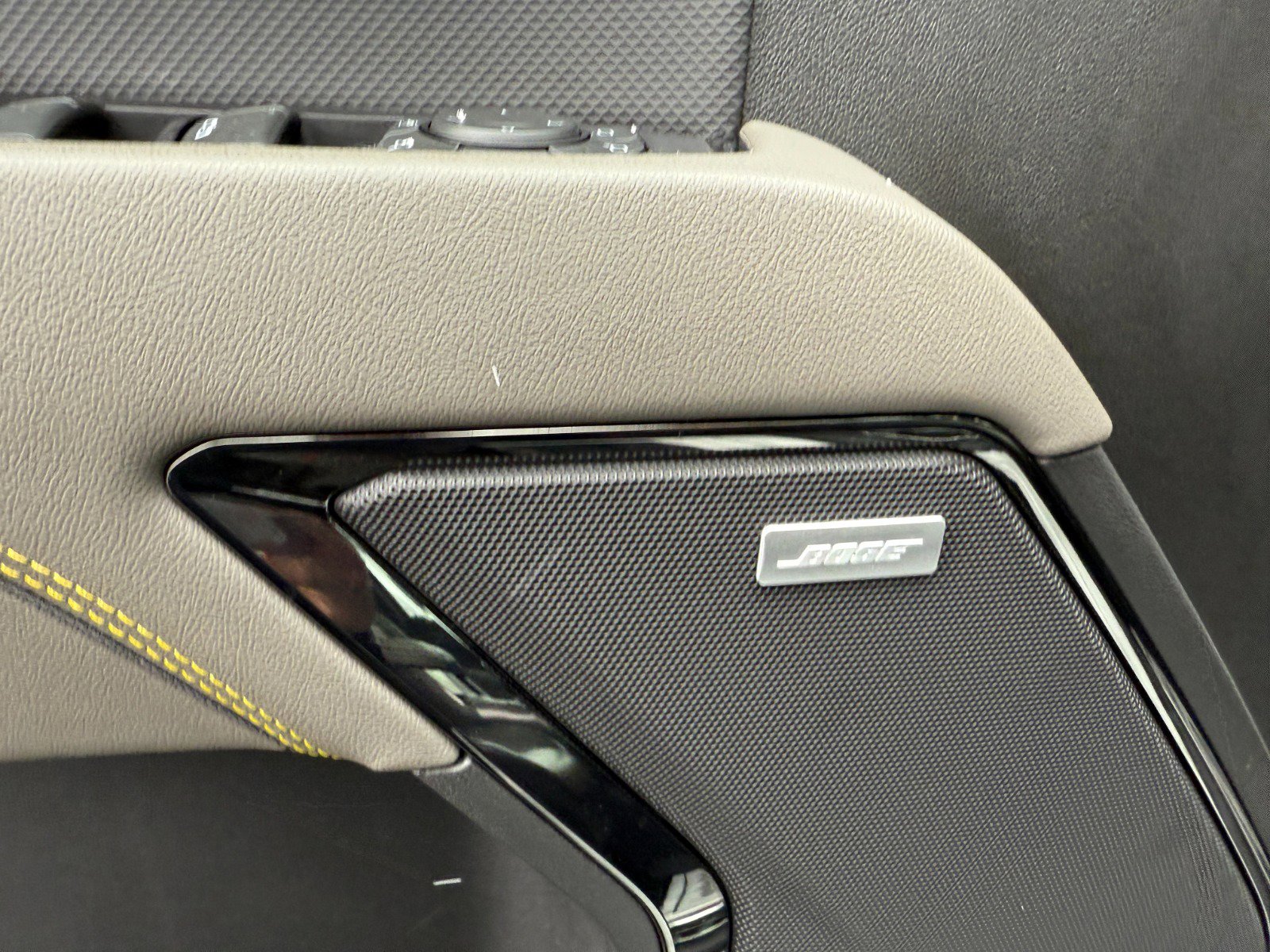 Used 2022 Chevrolet Silverado 1500 ZR2 w/ Technology Package image 27