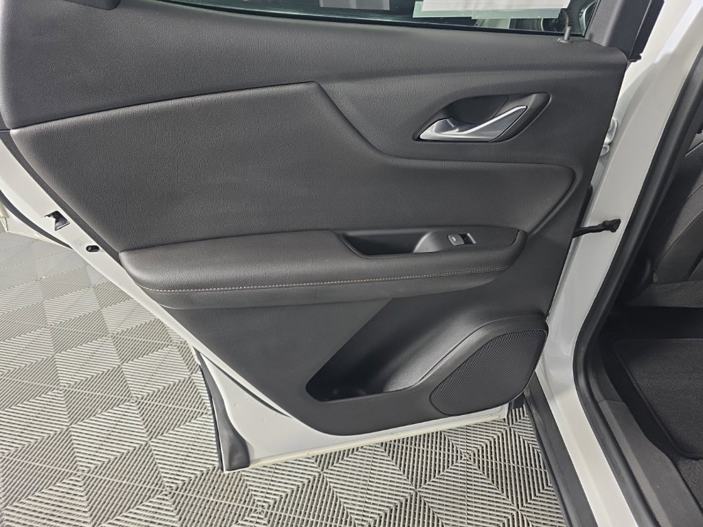 Used 2023 Chevrolet Blazer Premier image 29