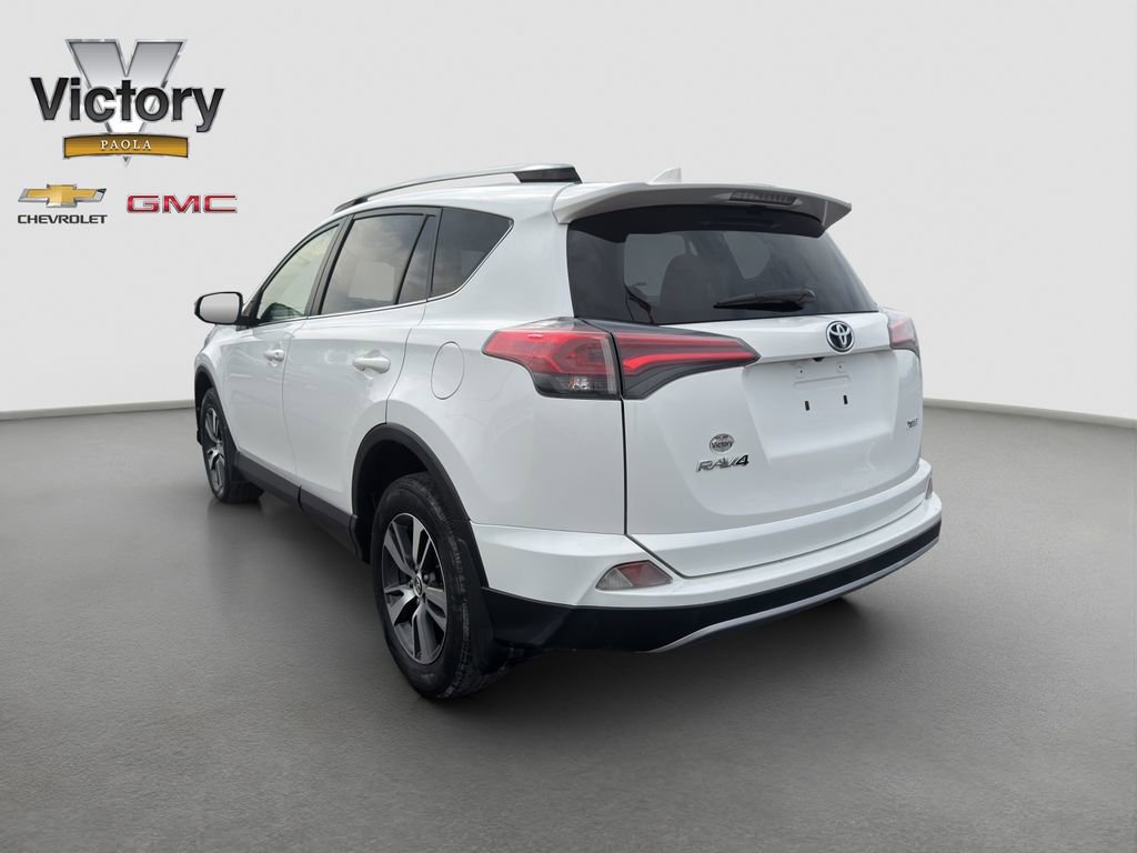 Used 2017 Toyota RAV4 XLE w/ All Weather Liner Package image 4