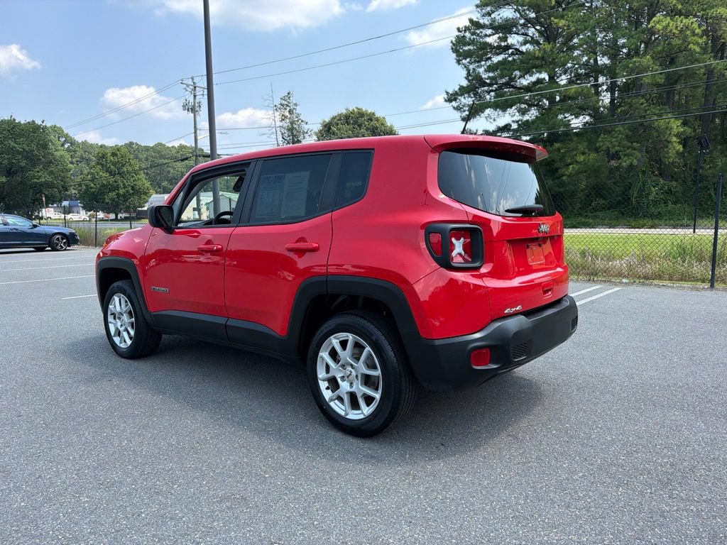 Used 2023 Jeep Renegade Latitude AWD/4WD image 7