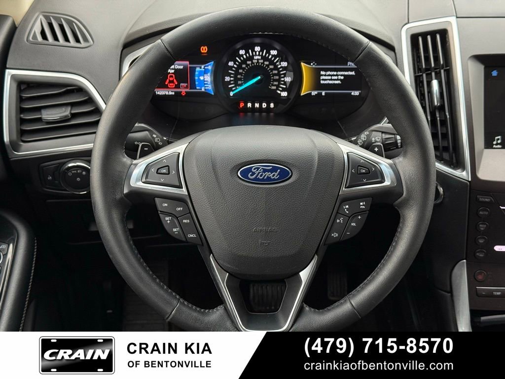 Used 2017 Ford Edge Titanium FWD image 33