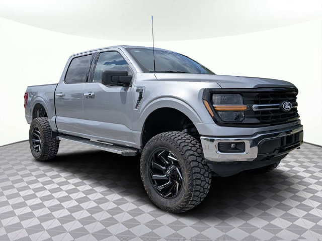 Used 2025 Ford F150 XLT w/ Equipment Group 301A Standard AWD/4WD image 2