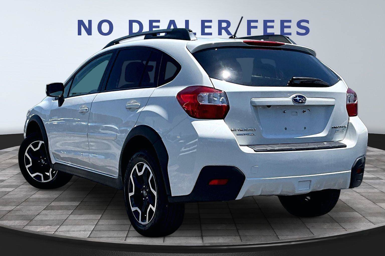 Used 2017 Subaru Crosstrek 2.0i Premium w/ Moonroof Package AWD/4WD image 4