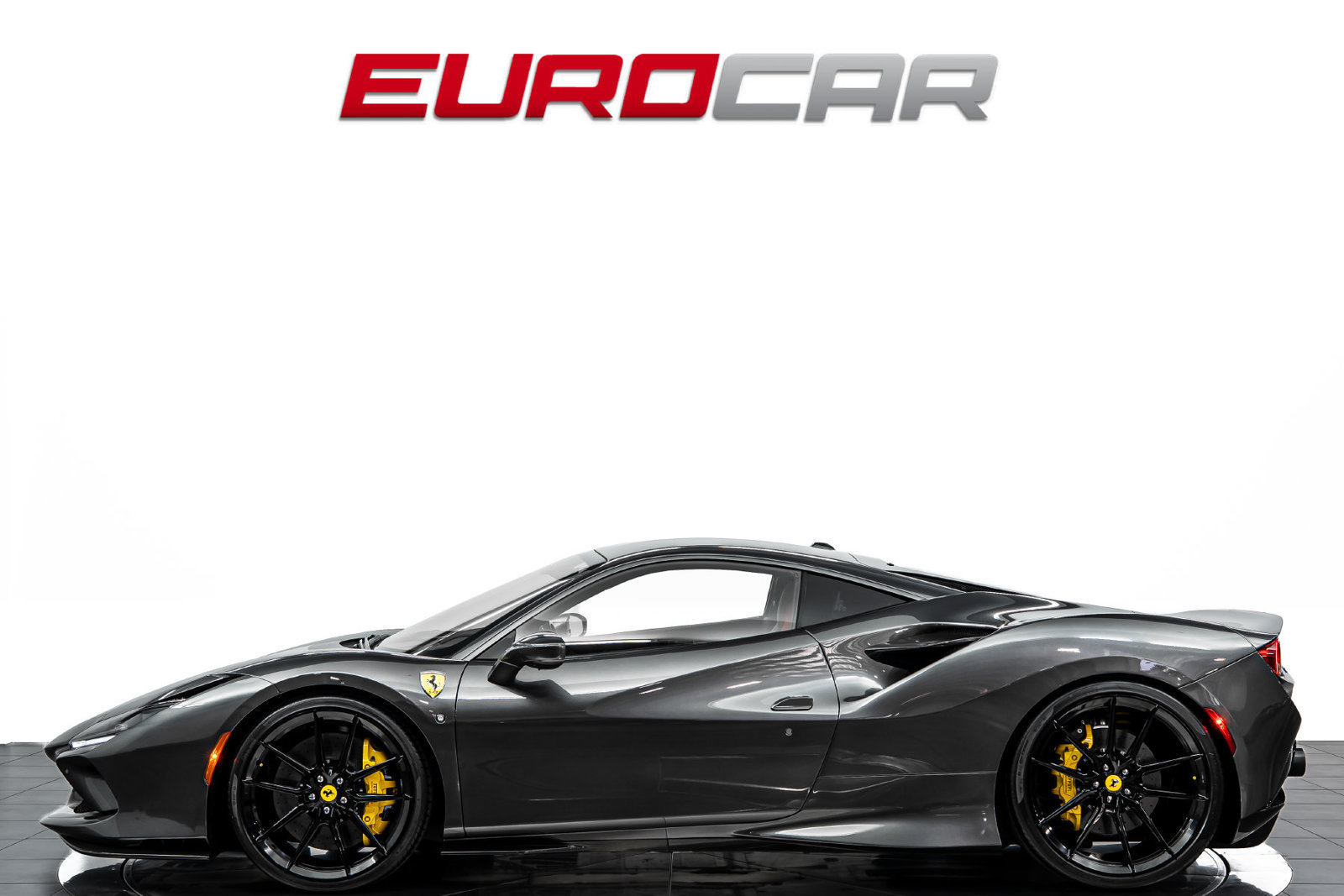 Used 2020 Ferrari F8 Tributo RWD image 2