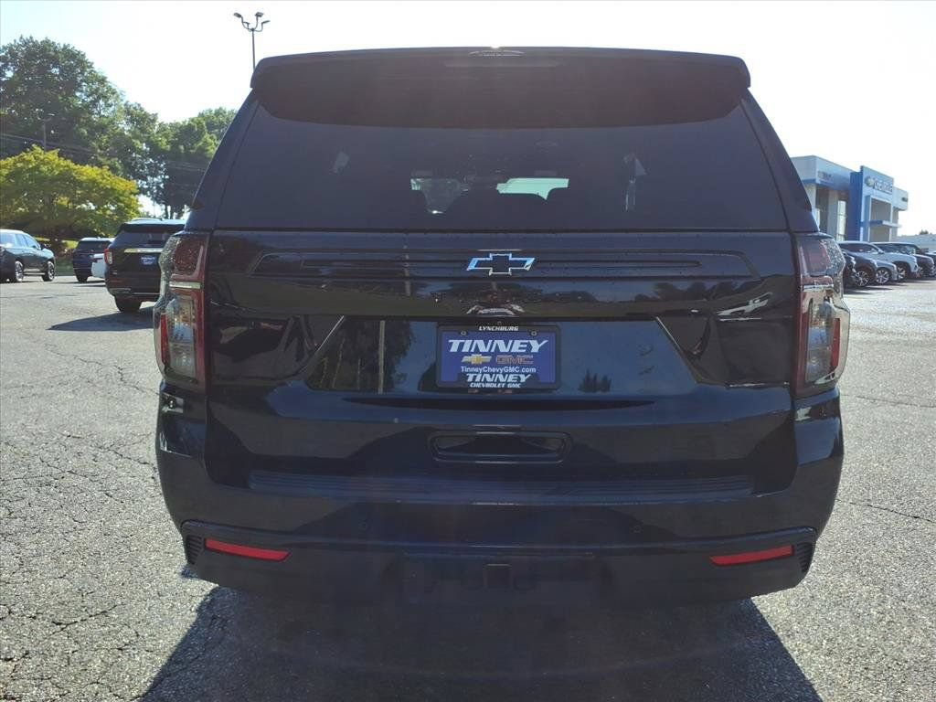 Used 2023 Chevrolet Tahoe Z71 w/ Luxury Package AWD/4WD image 4