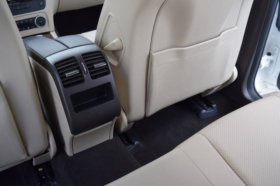 Used 2014 Mercedes-Benz GLK 250 BlueTEC 4MATIC image 45
