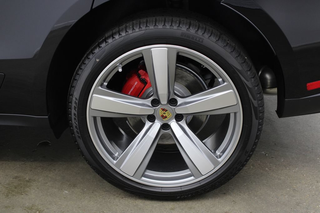 Used 2025 Porsche Macan S AWD/4WD image 14