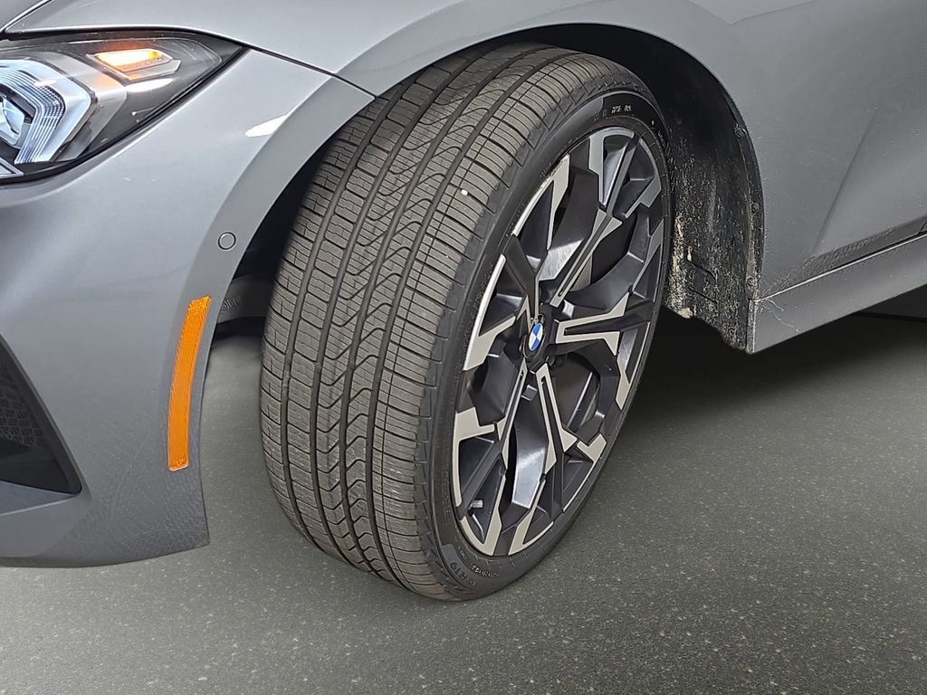 Used 2025 BMW 330i xDrive Sedan w/ Convenience Package image 36