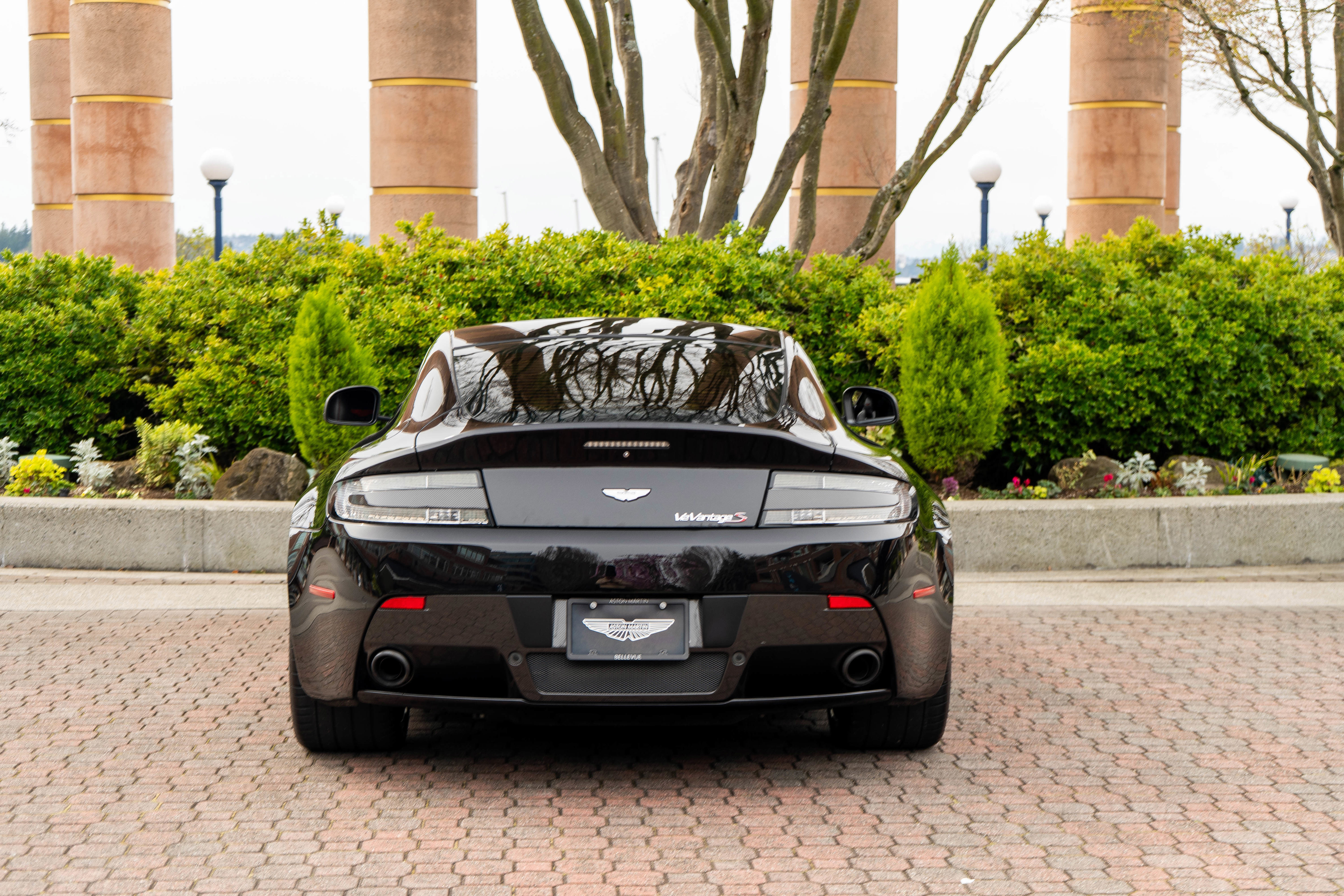Used 2015 Aston Martin V12 Vantage S image 42