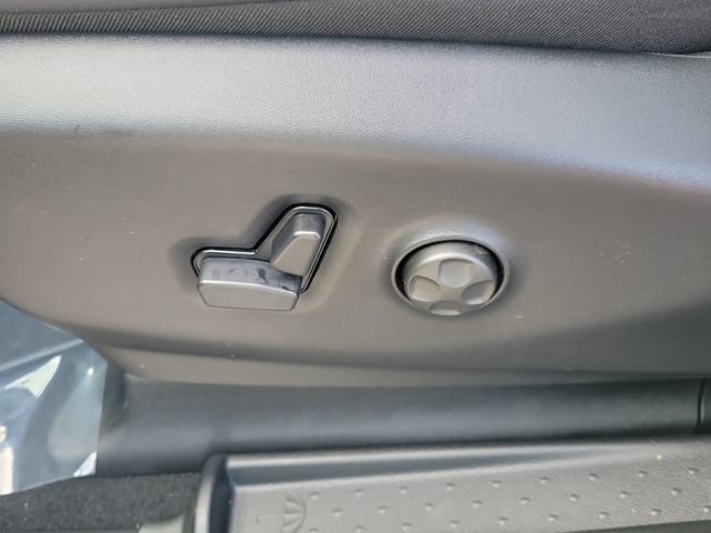 New 2026 Chrysler Voyager LX FWD image 14