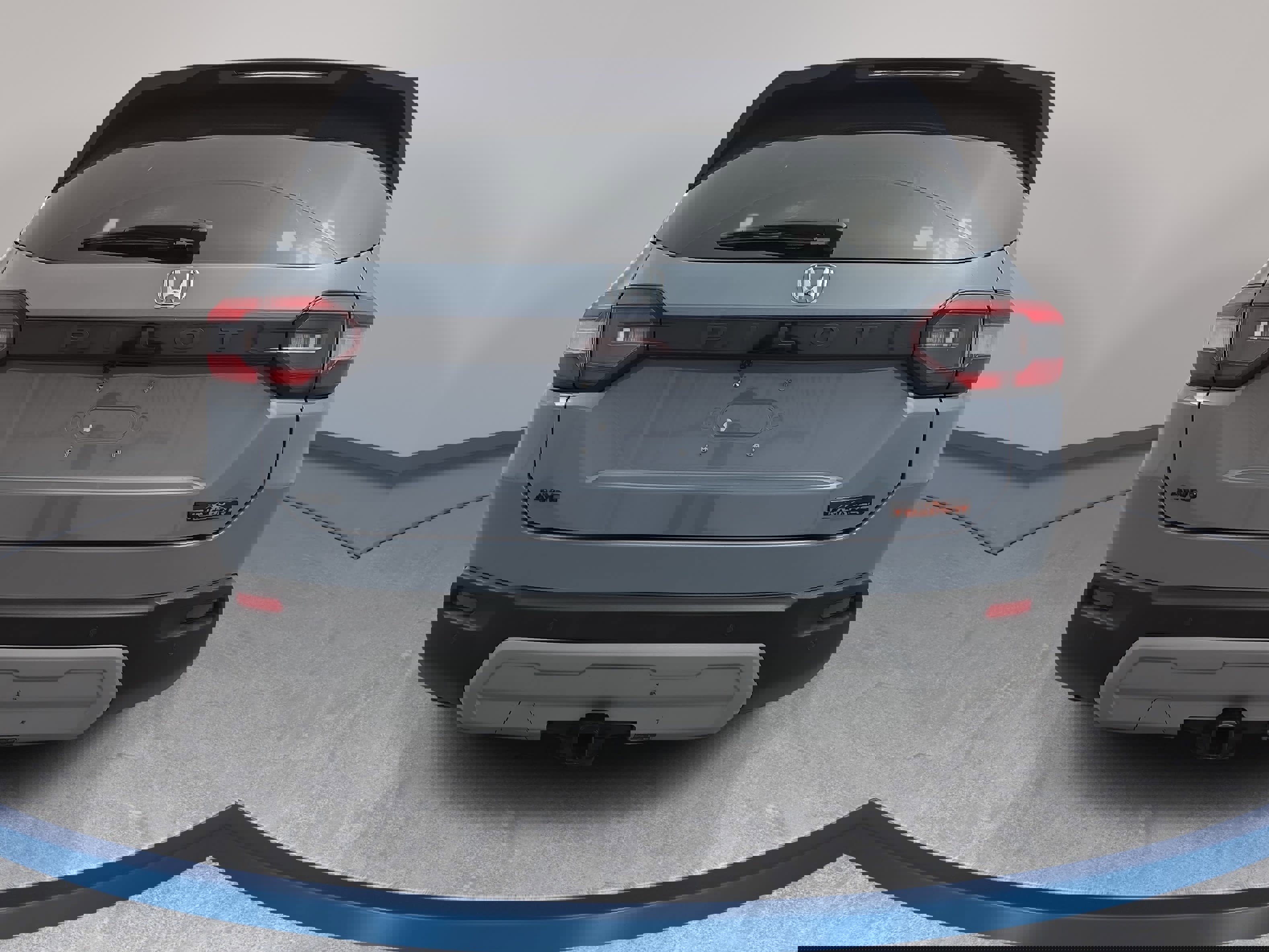 Certified 2025 Honda Pilot TrailSport image 6