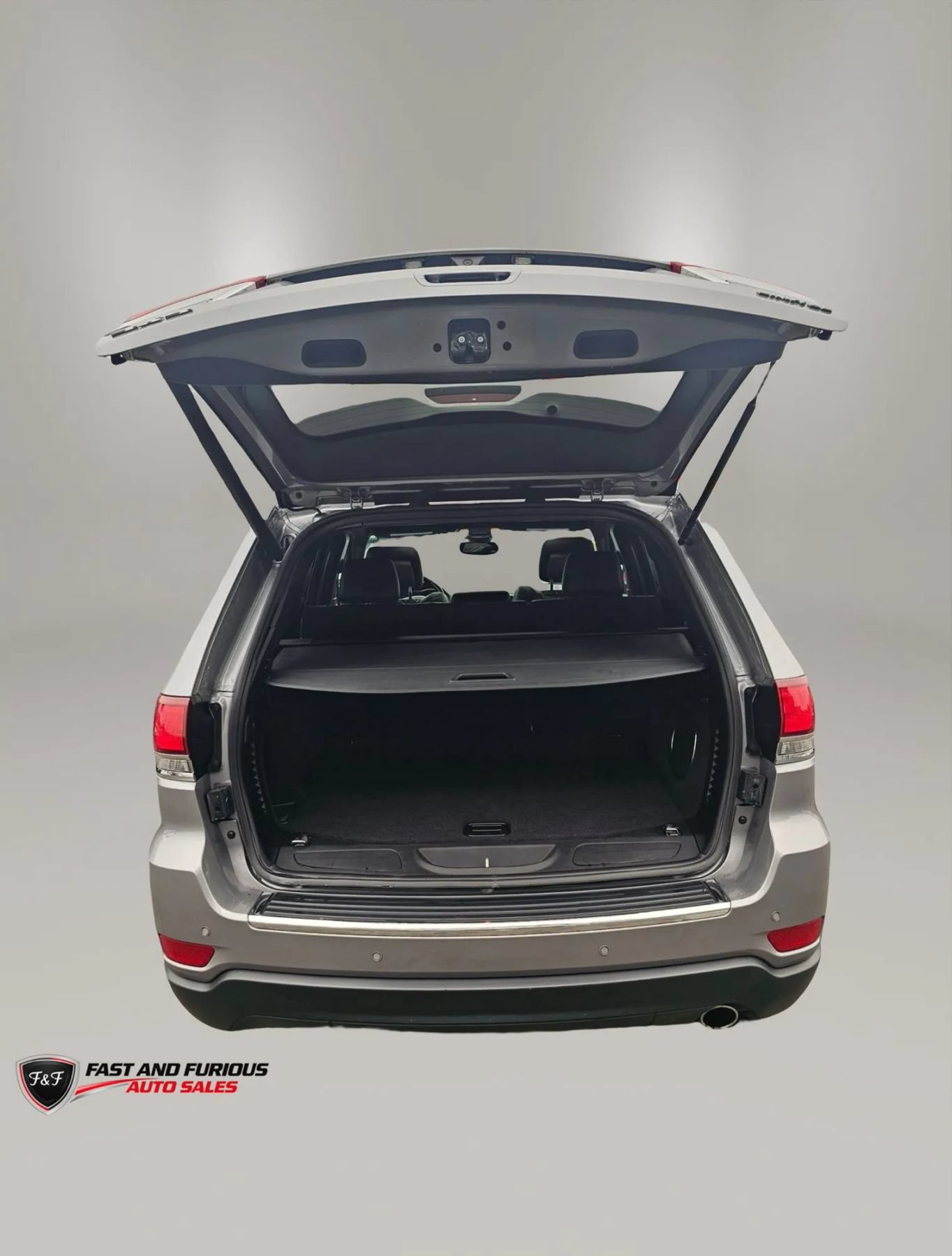 Used 2020 Jeep Grand Cherokee Limited w/ Luxury Group II AWD/4WD image 31