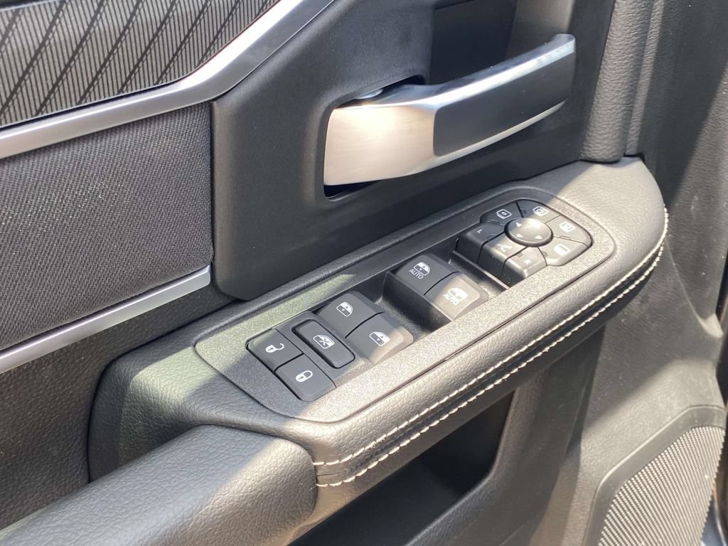 New 2026 RAM 2500 Big Horn AWD/4WD image 44
