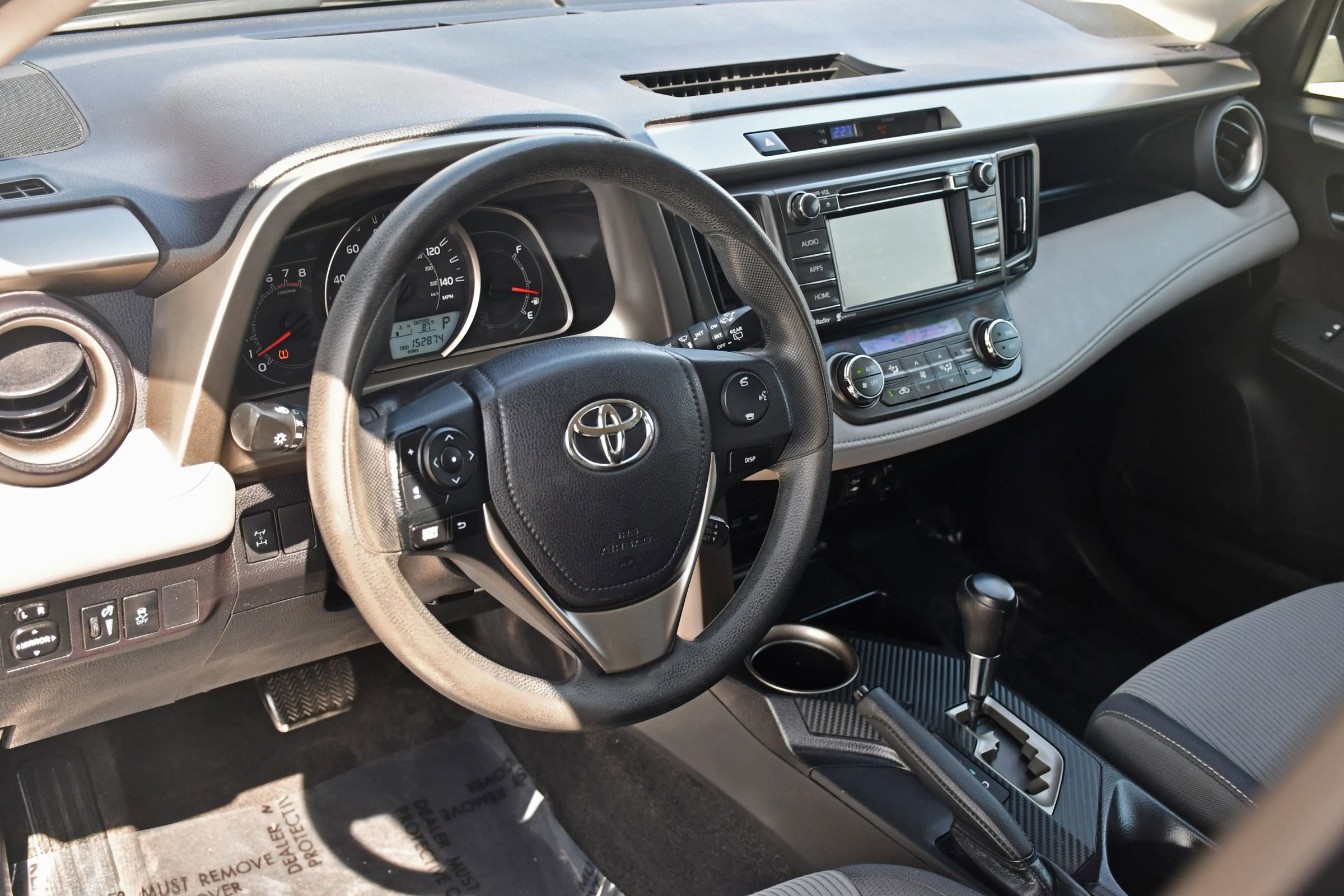 Used 2015 Toyota RAV4 XLE image 11