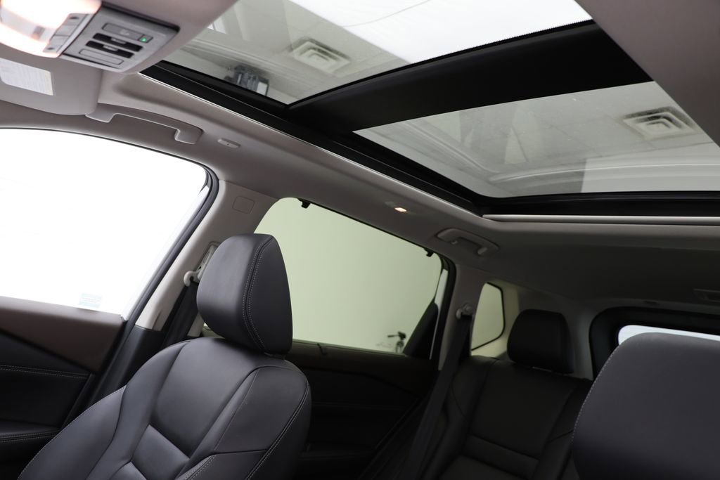 Used 2023 Nissan Rogue SL AWD/4WD image 16