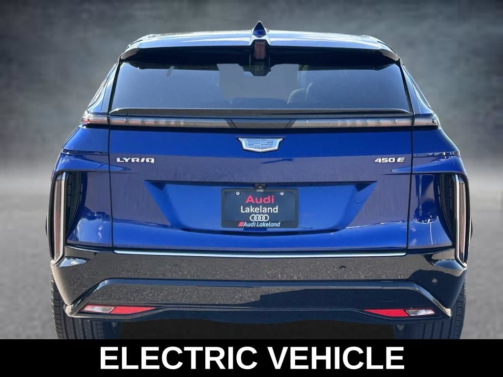 Used 2024 Cadillac Lyriq Luxury RWD image 5